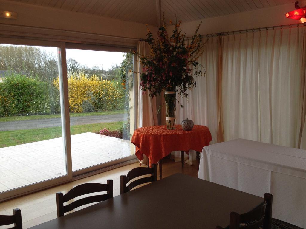 Le Petit Pont Hotel Moncé-en-Belin Buitenkant foto