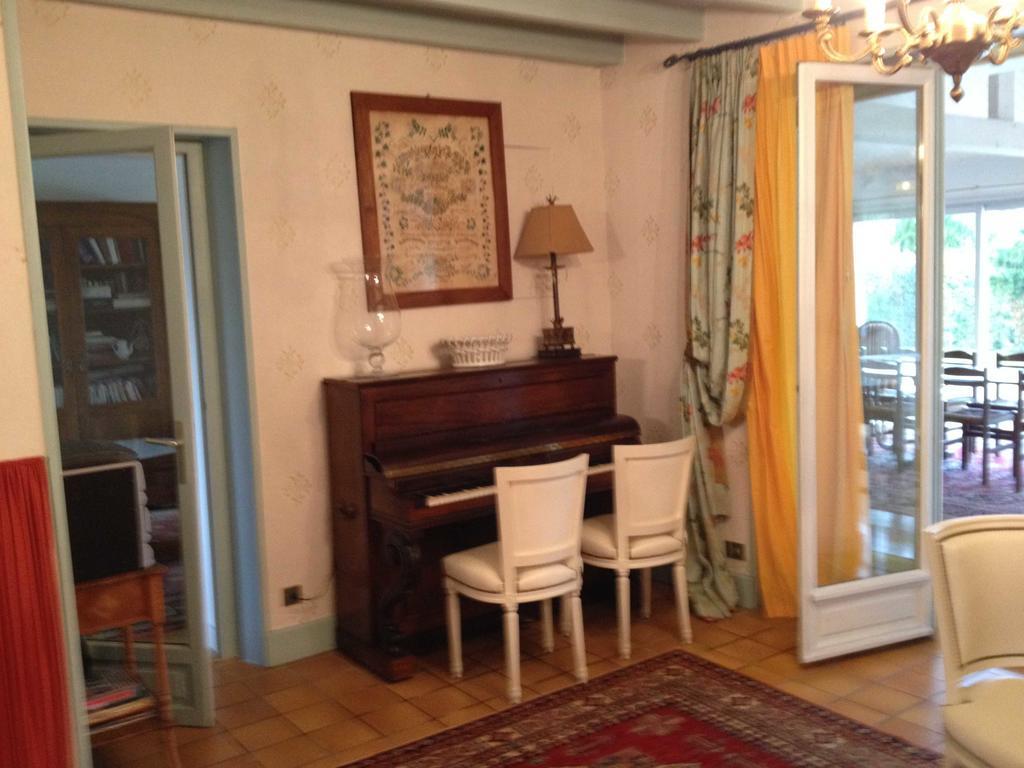 Le Petit Pont Hotel Moncé-en-Belin Buitenkant foto