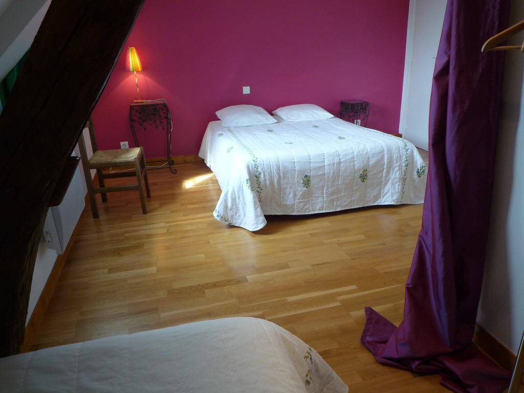 Le Petit Pont Hotel Moncé-en-Belin Buitenkant foto